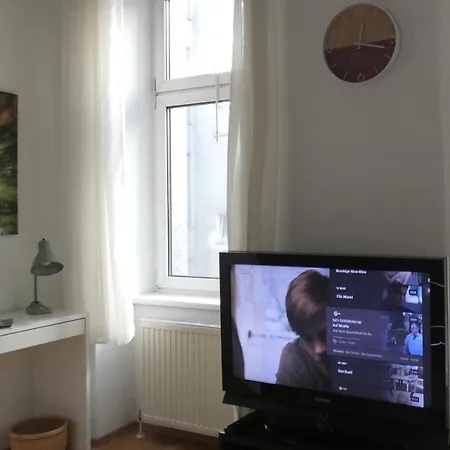 Stylish, Central 2-Room Flat Near Augarten Vienna Exterior photo